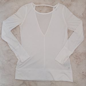 Gap fit long sleeve tee, size S